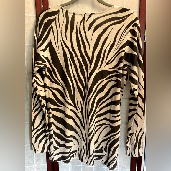 Zebra Print BELLISSIMA sweater - Picture 3 of 6